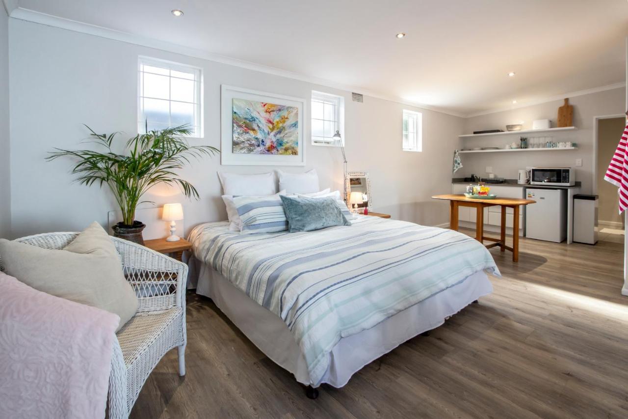 Goozi Garden Cottage Hermanus Eksteriør bilde